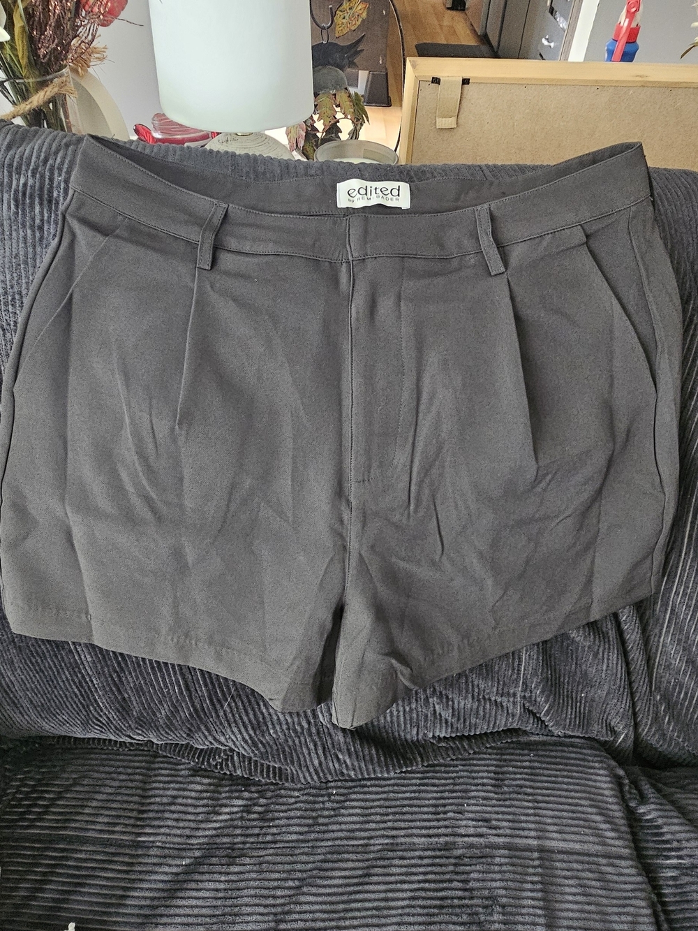 Edited High-Waist Tailored Shorts in Charcoal Gray